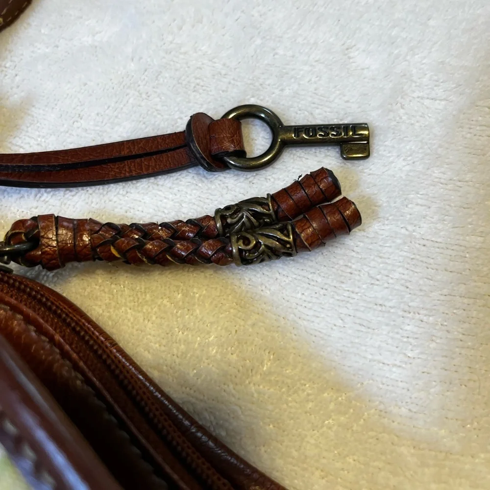 👜 Fossil Tropical Canvas Shoulder Bag 🌴 Floral Print with Brown Leather Trim